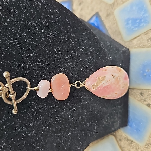 Vintage Stone Necklace Teardrop Opal Pendant Front Toggle Clasp Rose Pink W OS - Picture 5 of 5